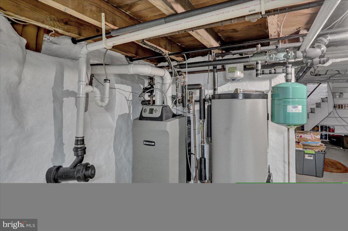 726 Mountain View Road Reading, PA 19607 - Photo 21 of 30