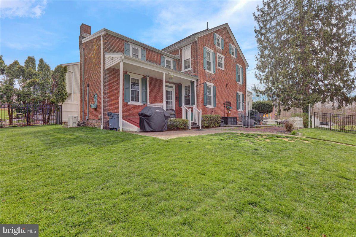 726 Mountain View Road Reading, PA 19607 - Photo 28 of 30