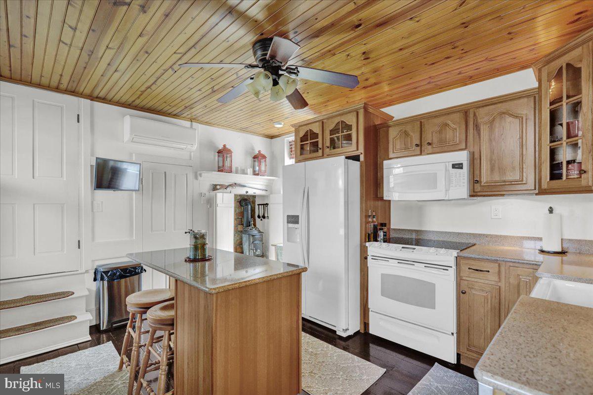 726 Mountain View Road Reading, PA 19607 - Photo 10 of 30