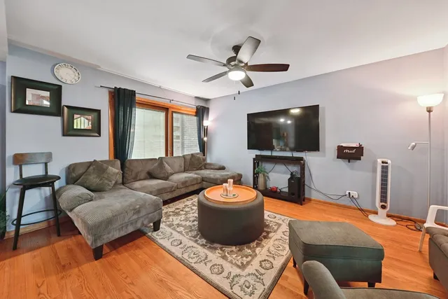 $440,000 | 351 South Dominion Drive, Wood Dale, IL 60191