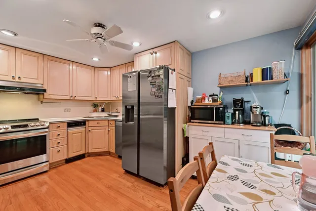 $440,000 | 351 South Dominion Drive, Wood Dale, IL 60191