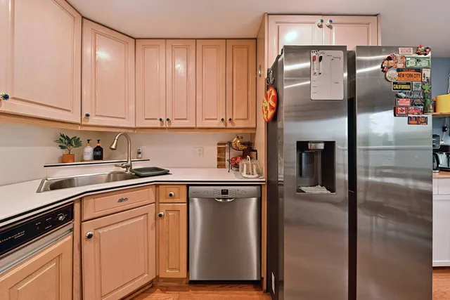 $440,000 | 351 South Dominion Drive, Wood Dale, IL 60191