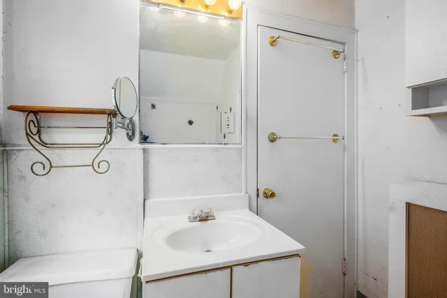 $305,000 | 5309 Chesapeake Road, Hyattsville, MD 20781