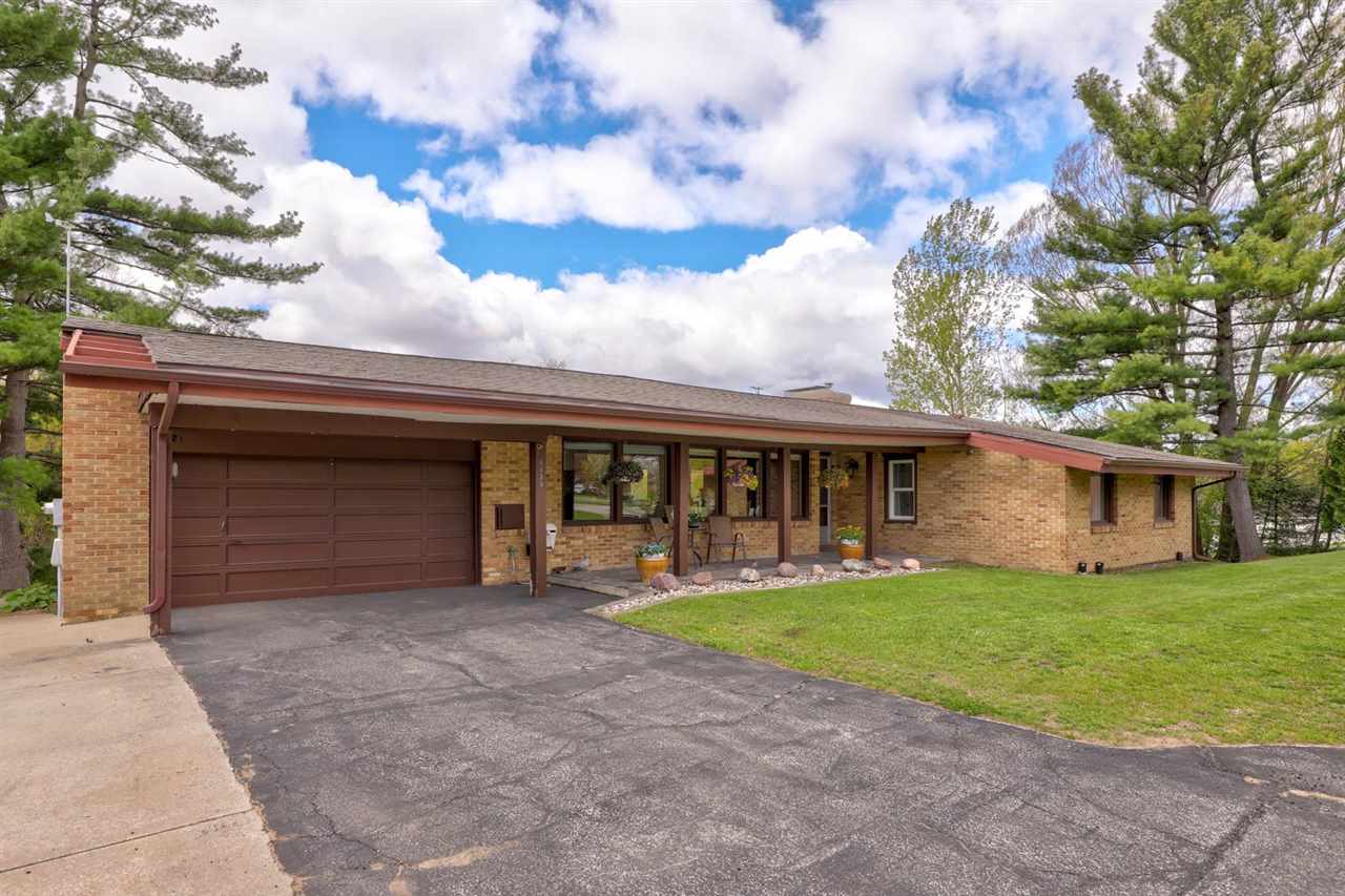 8835 Midland Road Freeland, MI 48623 - Photo 4 of 76