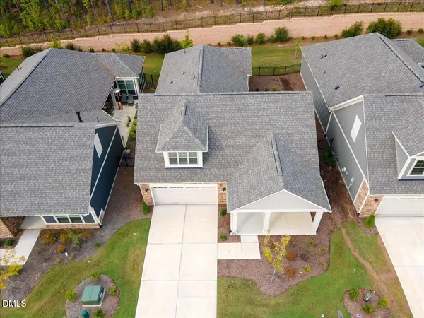 $749,500 | 609 Crooked Pine Drive, Cary, NC 27519