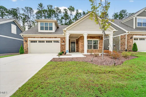 $749,500 | 609 Crooked Pine Drive, Cary, NC 27519