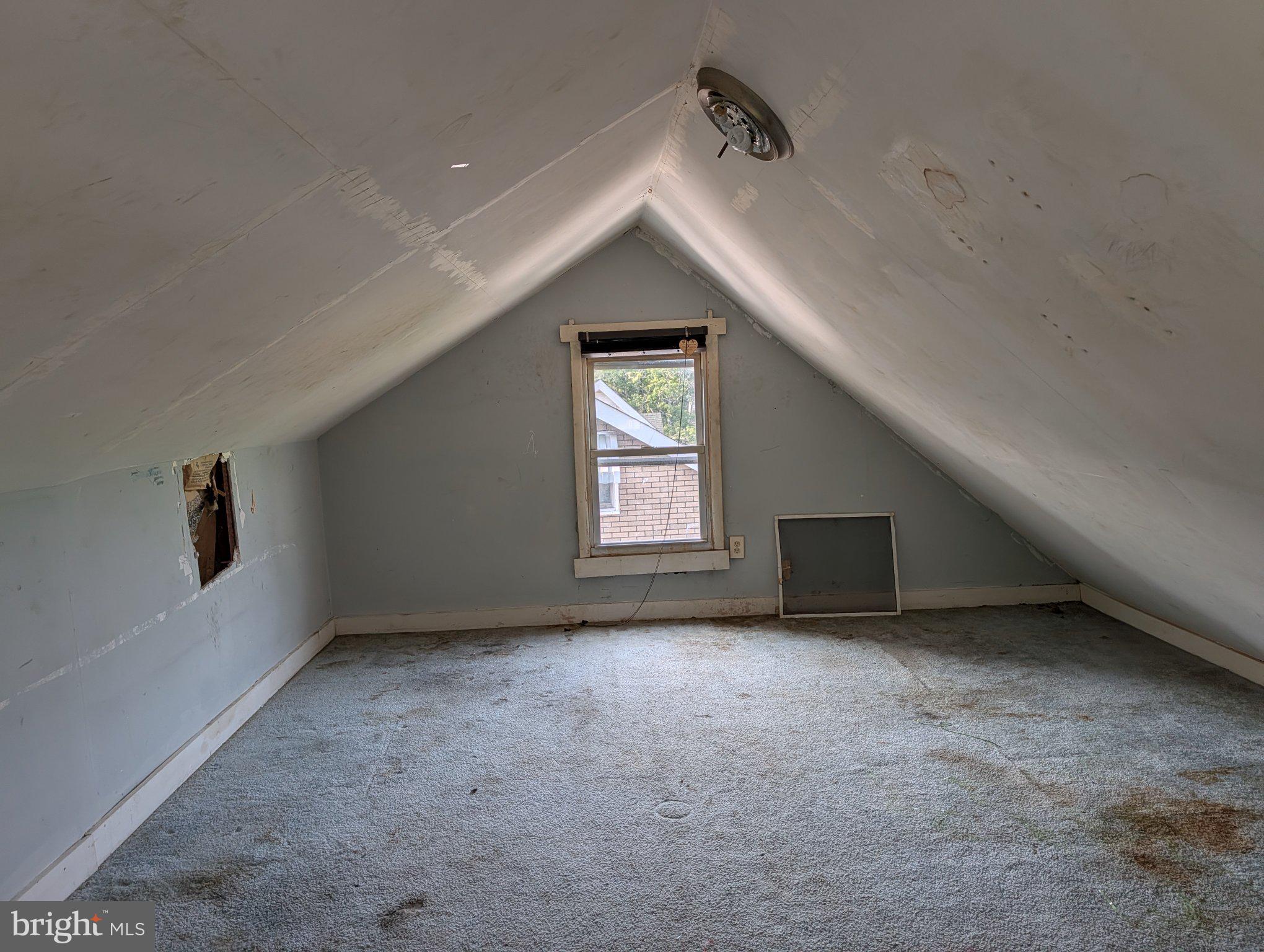 425 Juliustown Pemberton Road Columbus, NJ 08022 - Photo 22 of 26 Attic space with potential.