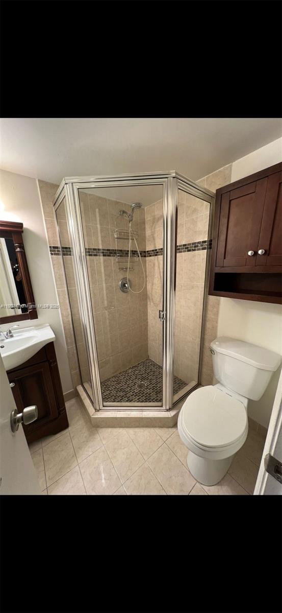 8255 Abbott Avenue, Unit 402 Miami Beach, FL 33141 - Photo 24 of 32 a view of bathroom