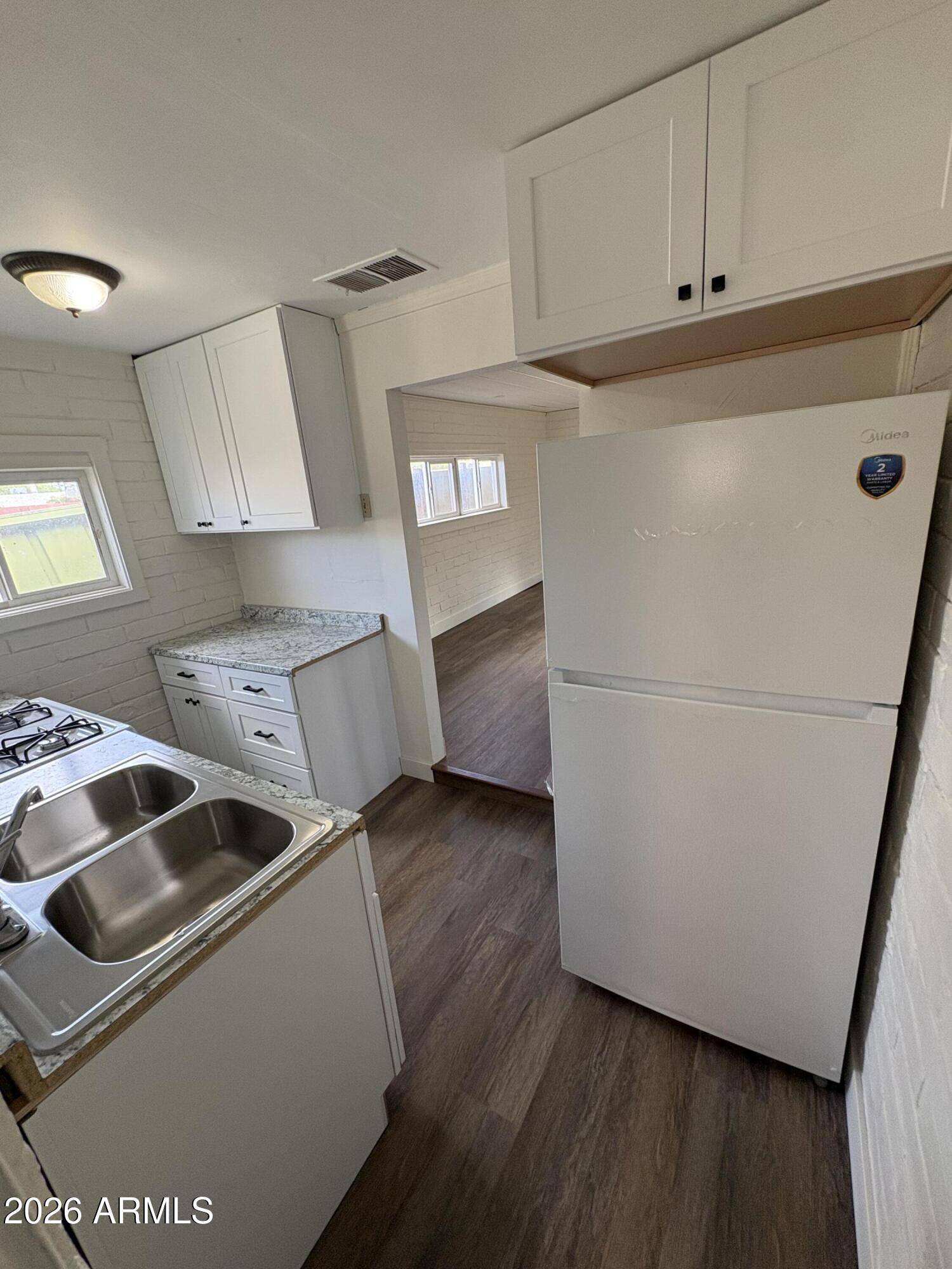2926 West Granada Road, Unit 2 Phoenix, AZ 85009 - Photo 6 of 7 IMG_5244