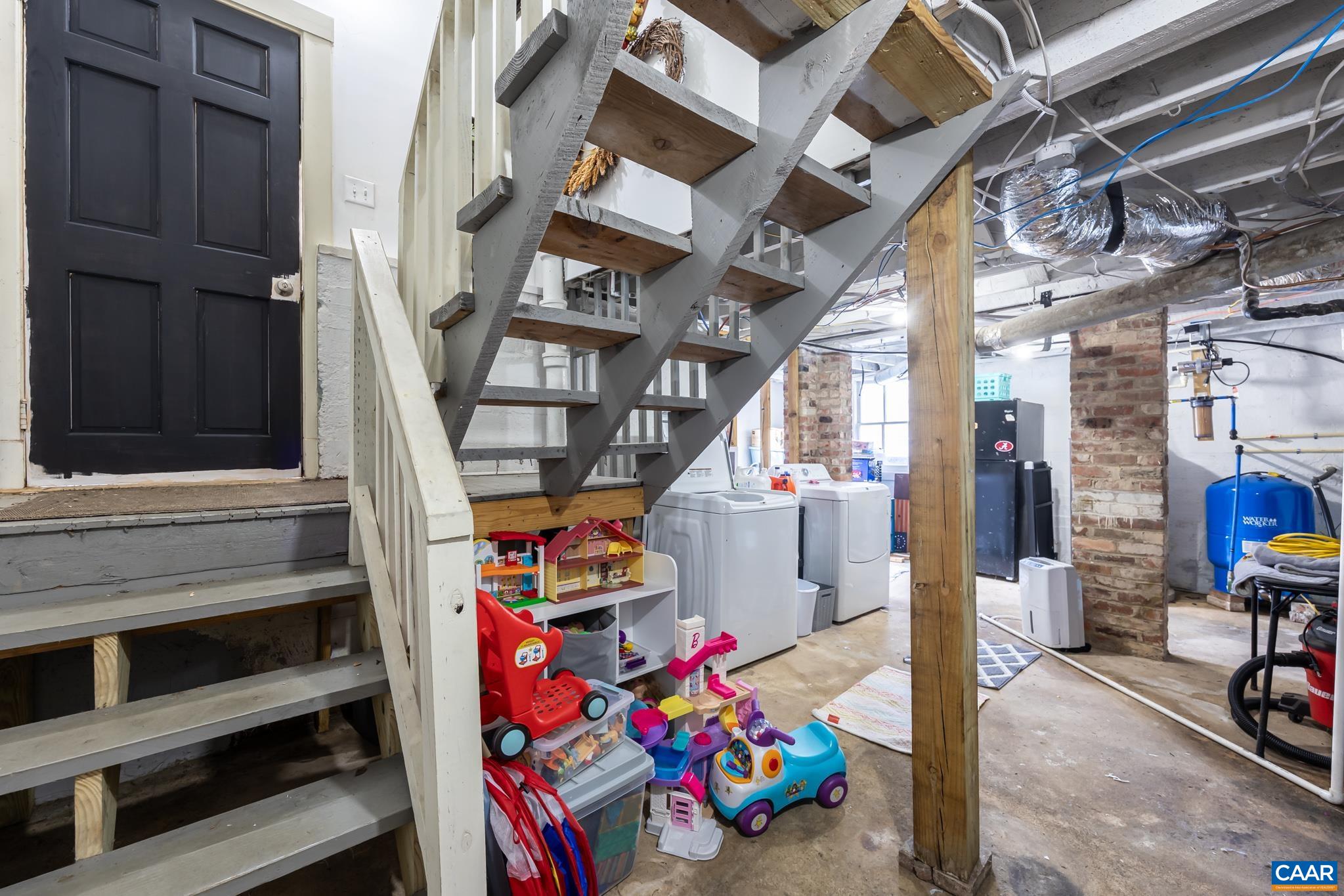 4615 Davis Highway Louisa, VA 23093 - Photo 23 of 29 a view of a storage in a room
