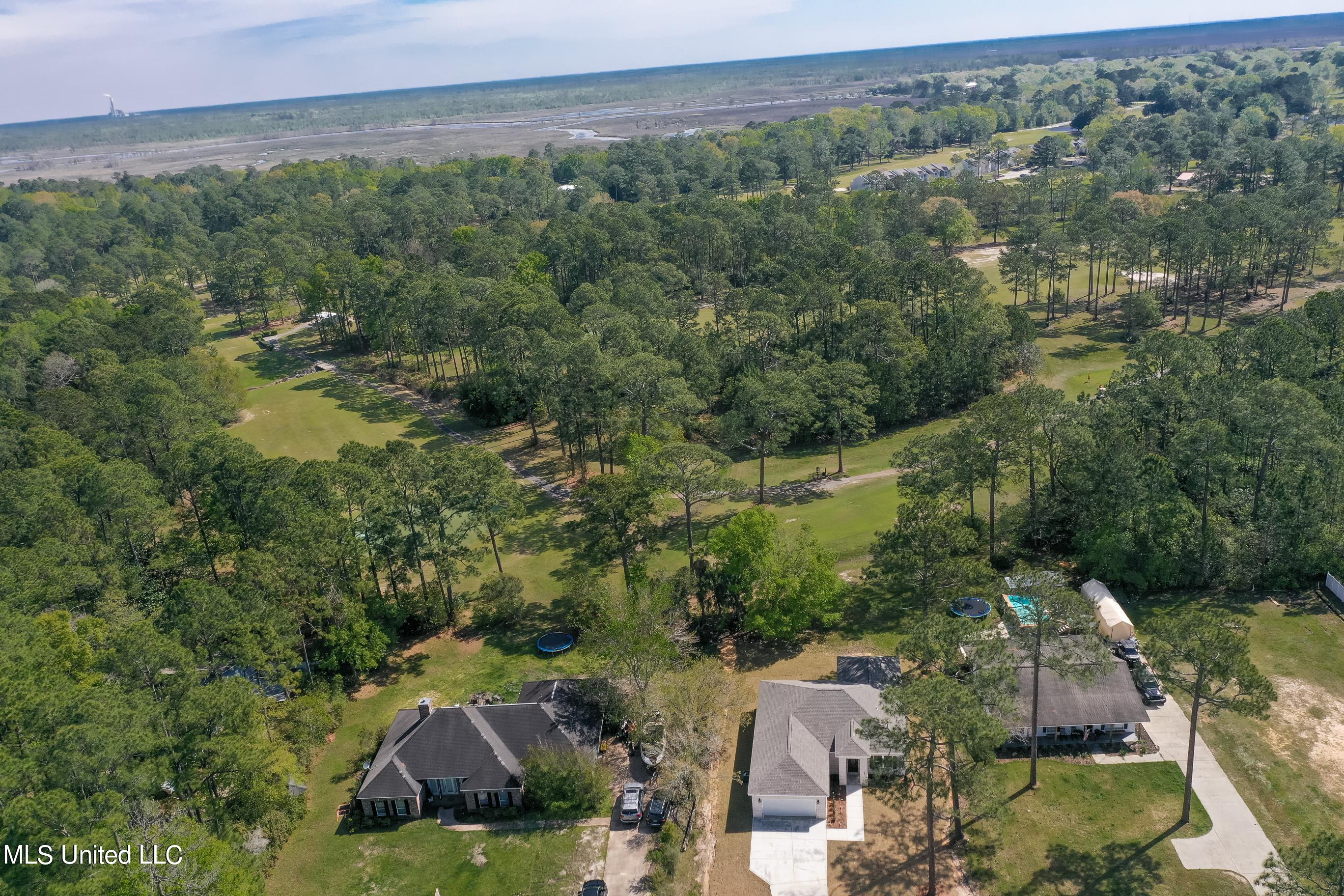 8214 Martin Bluff Road Gautier, MS 39553 - Photo 11 of 38 6hmrta614f