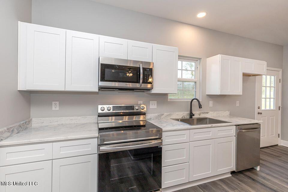 8214 Martin Bluff Road Gautier, MS 39553 - Photo 2 of 38 1811 amar 4