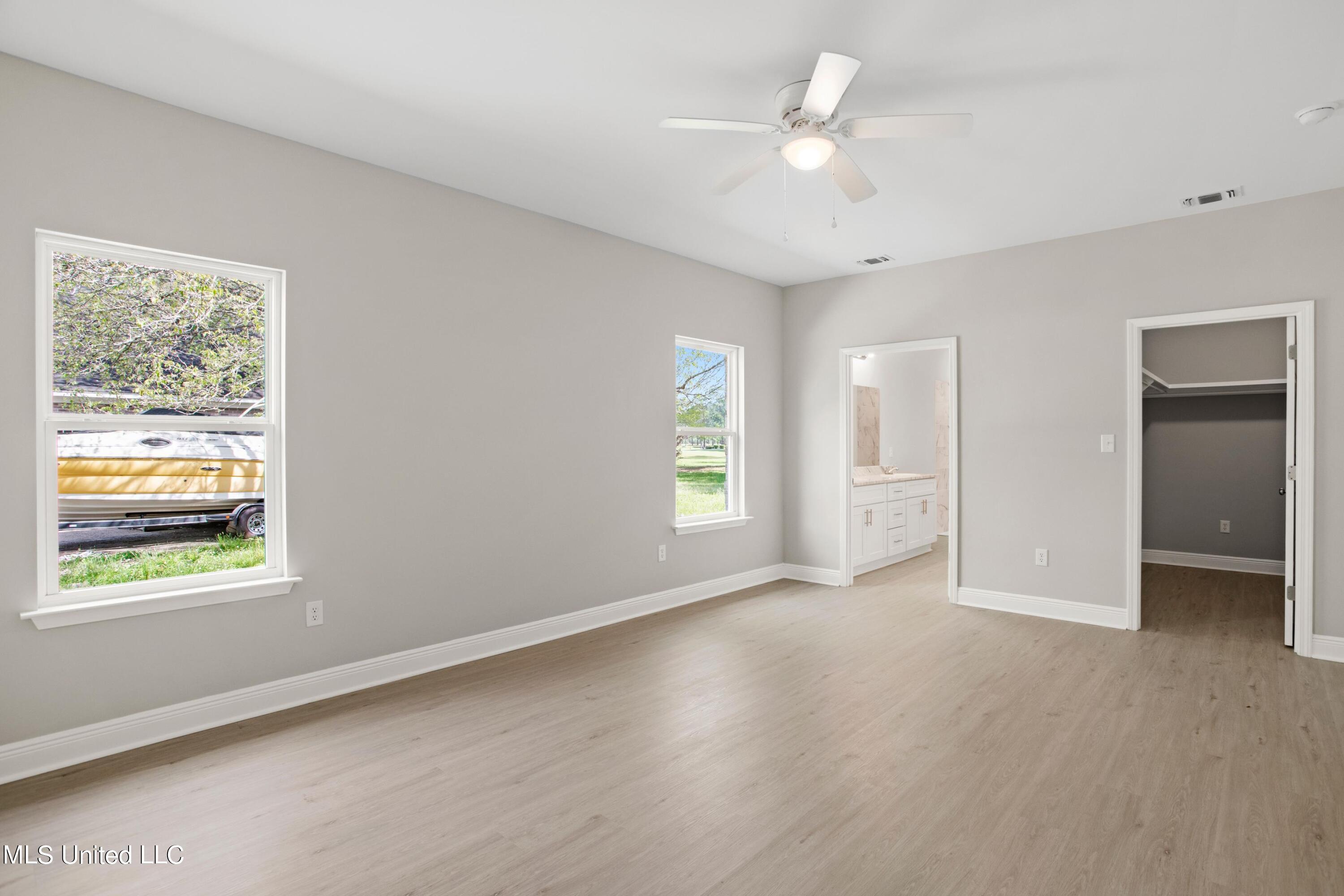 8214 Martin Bluff Road Gautier, MS 39553 - Photo 10 of 38 5kz1zumgg6