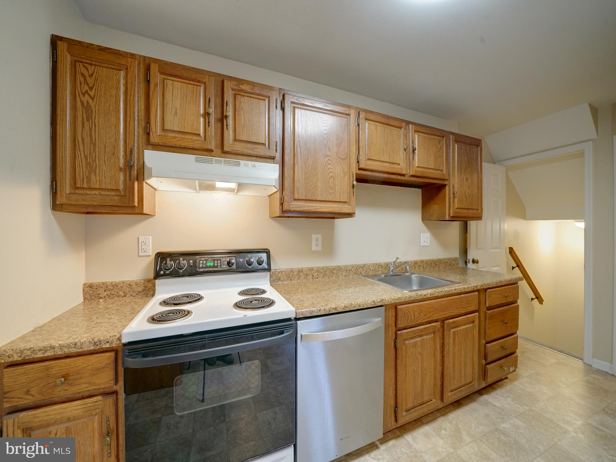 9832 Whiskey Run Laurel, MD 20723 - Photo 14 of 39