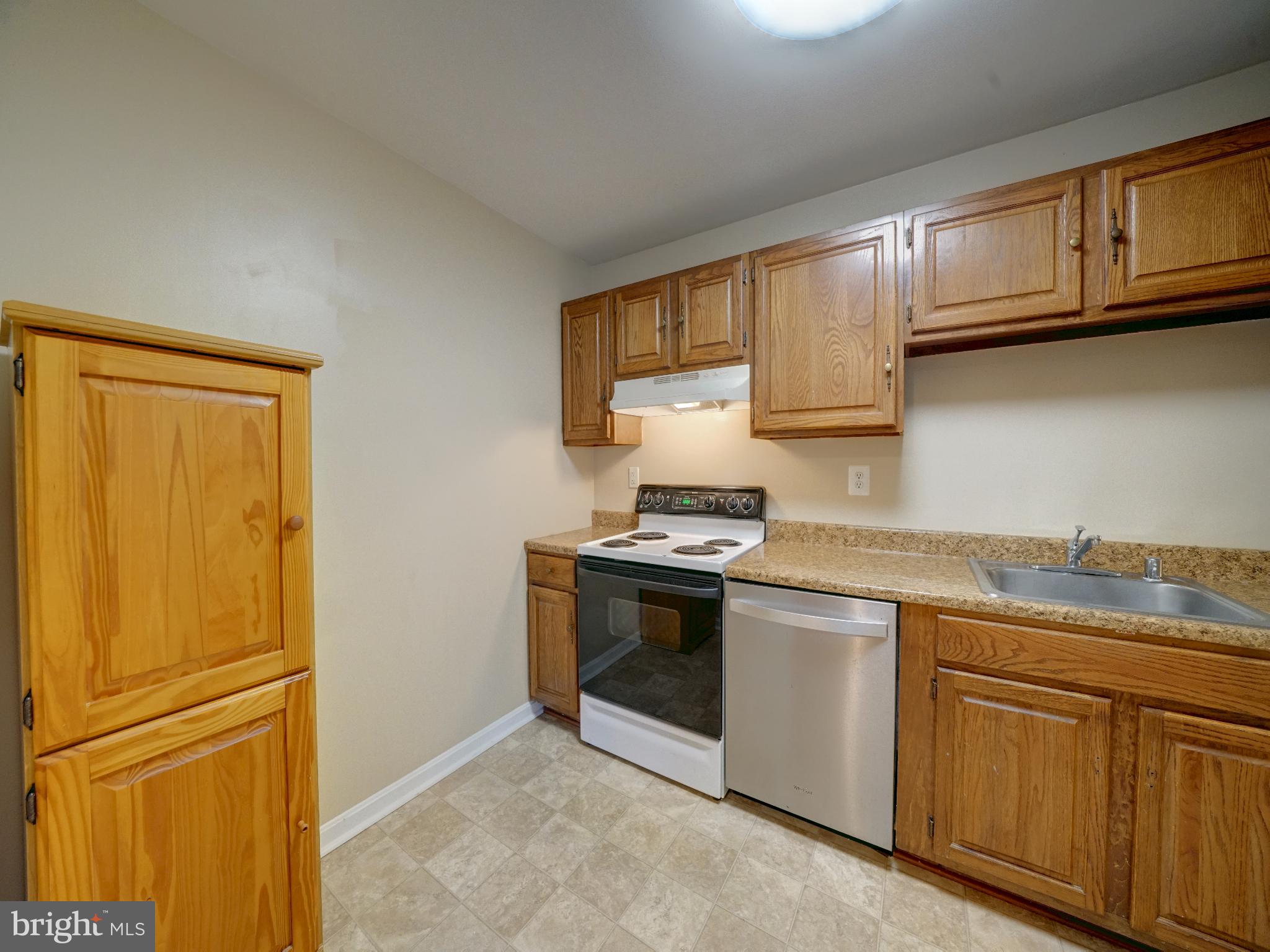 9832 Whiskey Run Laurel, MD 20723 - Photo 15 of 39