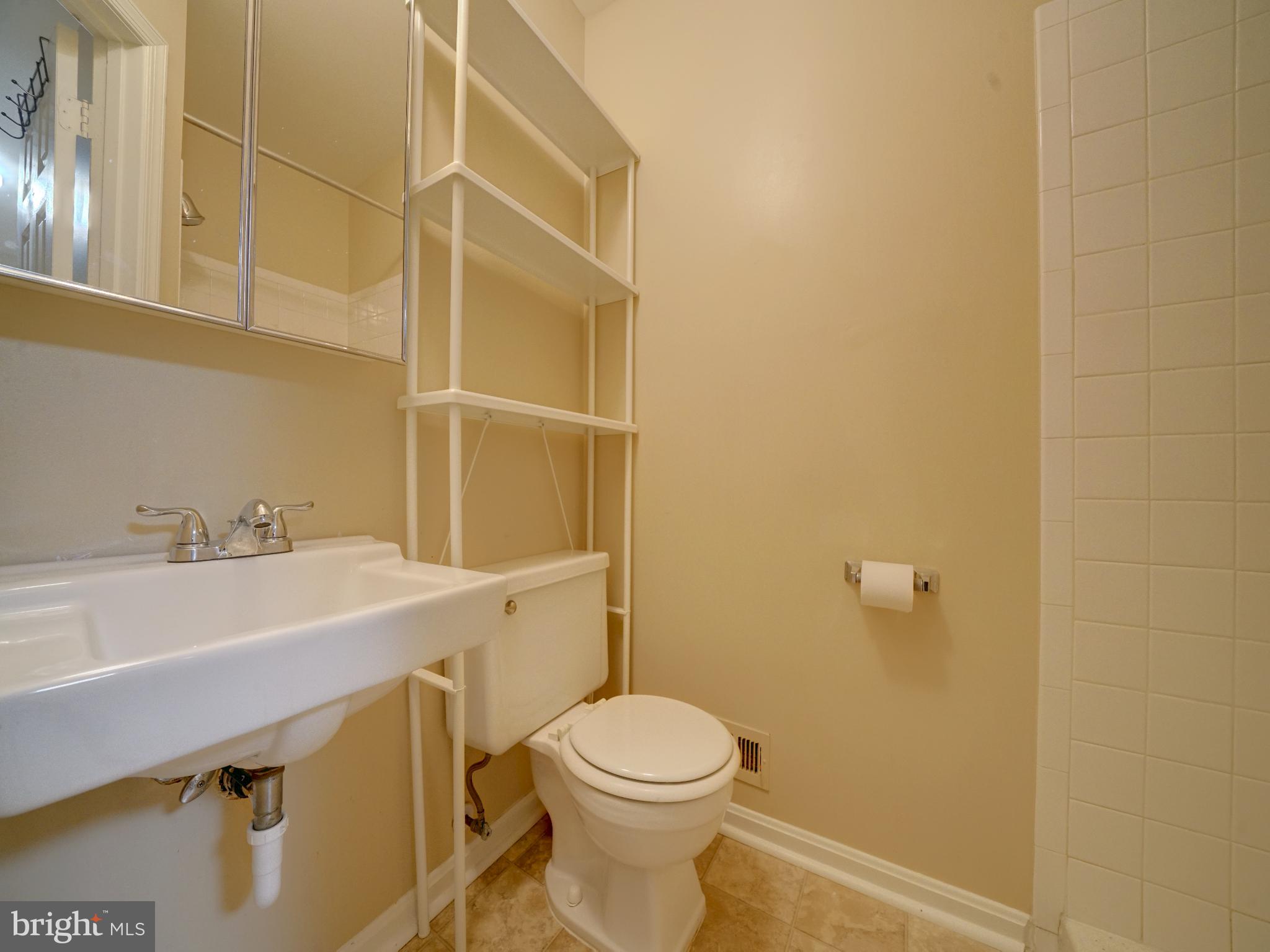 9832 Whiskey Run Laurel, MD 20723 - Photo 19 of 39