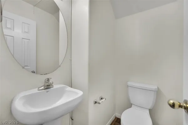 $1,695 | 5243 Los Pinos Street, Las Vegas, NV 89122