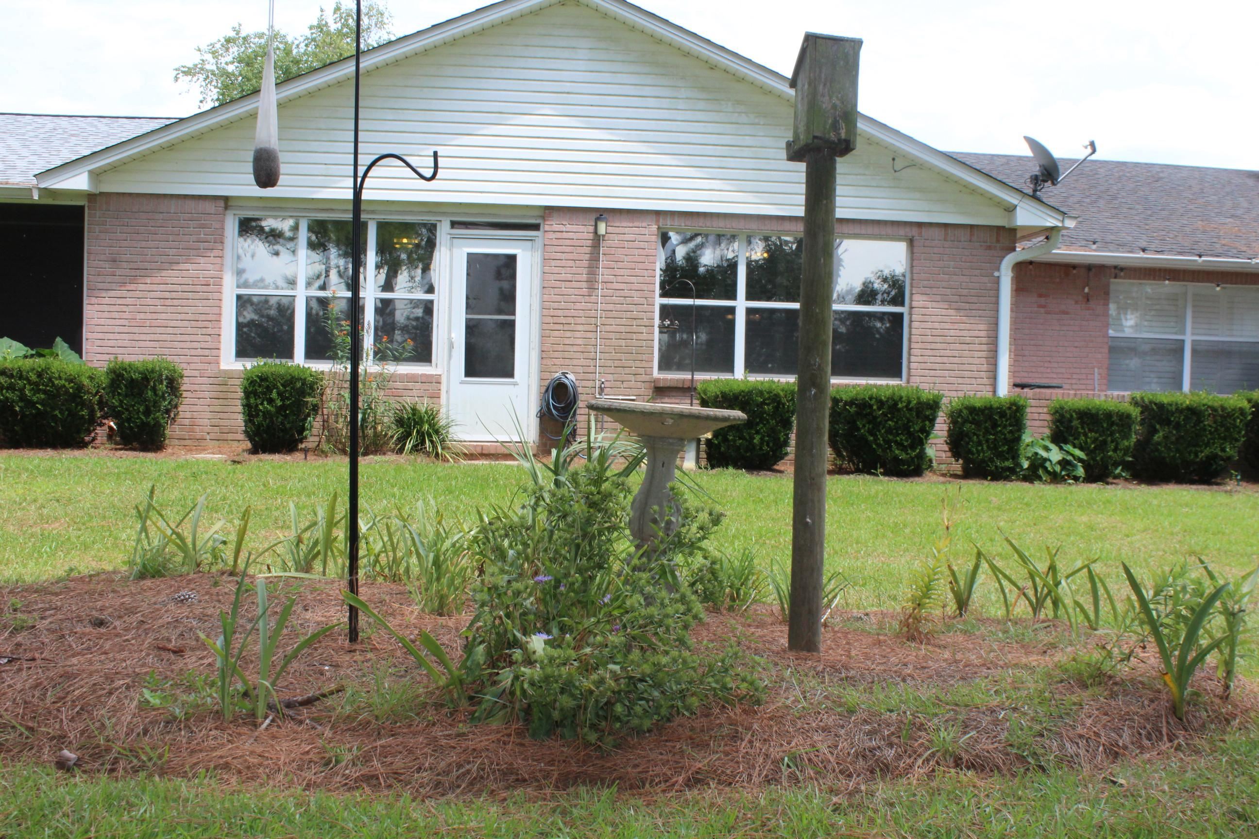 9607 Villas Drive Foley, AL 36535 - Photo 12 of 14 Backyard one