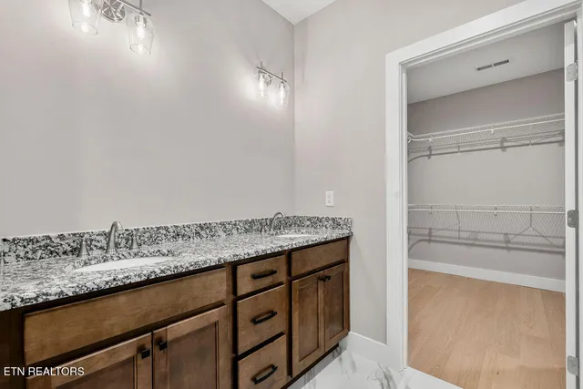 $603,900 | 7618 Drake Lane, Knoxville, TN 37924