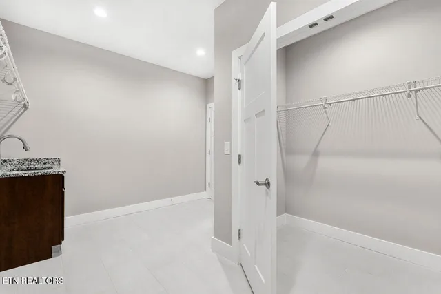 $603,900 | 7618 Drake Lane, Knoxville, TN 37924