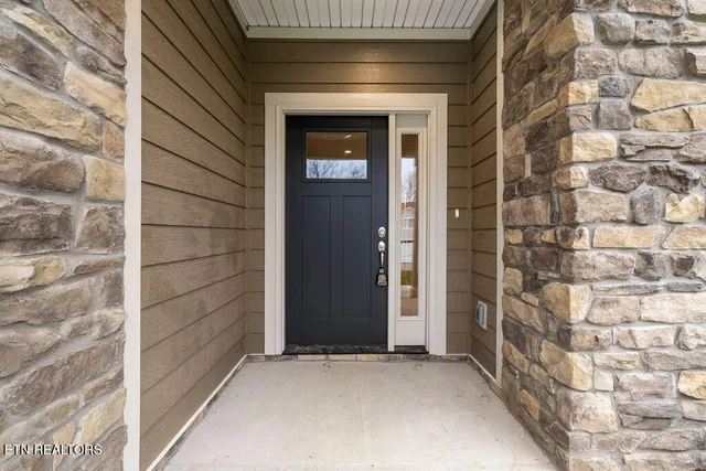 $603,900 | 7618 Drake Lane, Knoxville, TN 37924