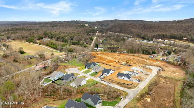 $603,900 | 7618 Drake Lane, Knoxville, TN 37924