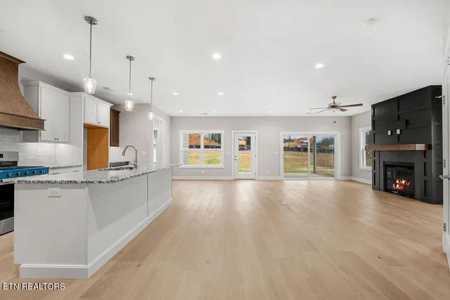 $603,900 | 7618 Drake Lane, Knoxville, TN 37924