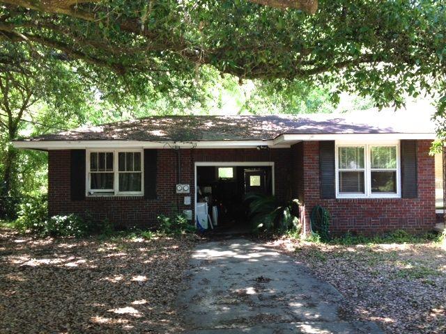 313 Wappoo Road Charleston, SC 29407 - Photo 20 of 24 Garage1