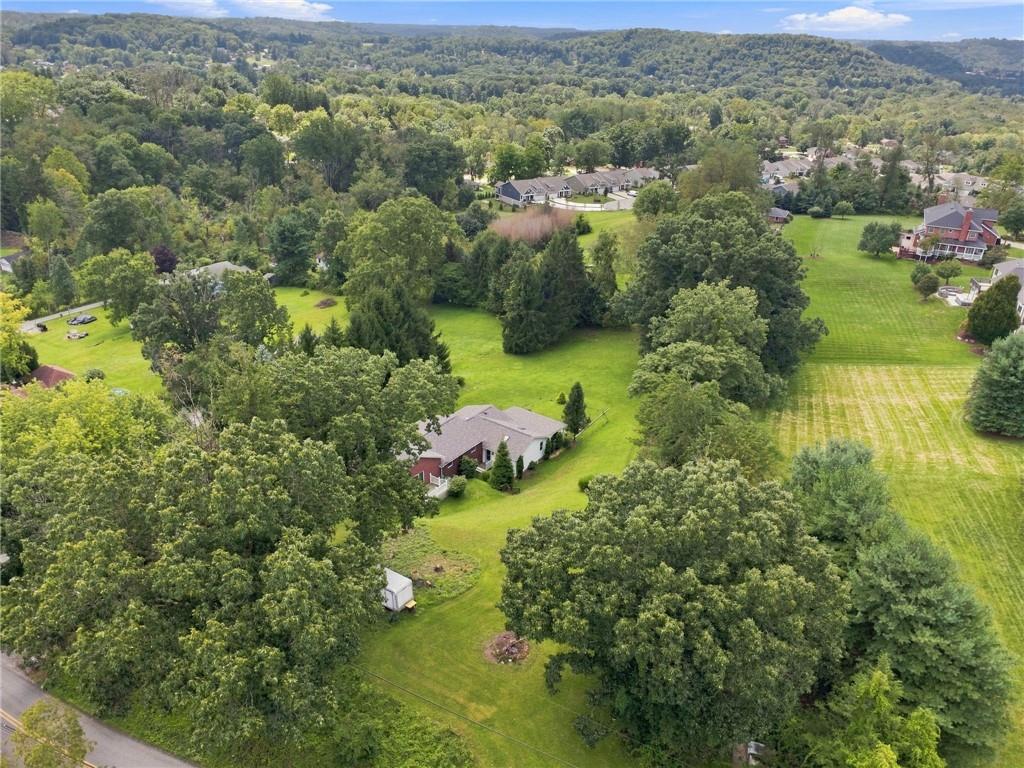 859 Meadowbrook Road Trafford, PA 15085 - Photo 34 of 37 Heart of Level green
