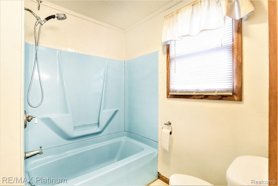 12394 Ruppert Road Perry, MI 48872 - Photo 13 of 27 Photo Dec 12, 4 27 45 PM-1.jpg