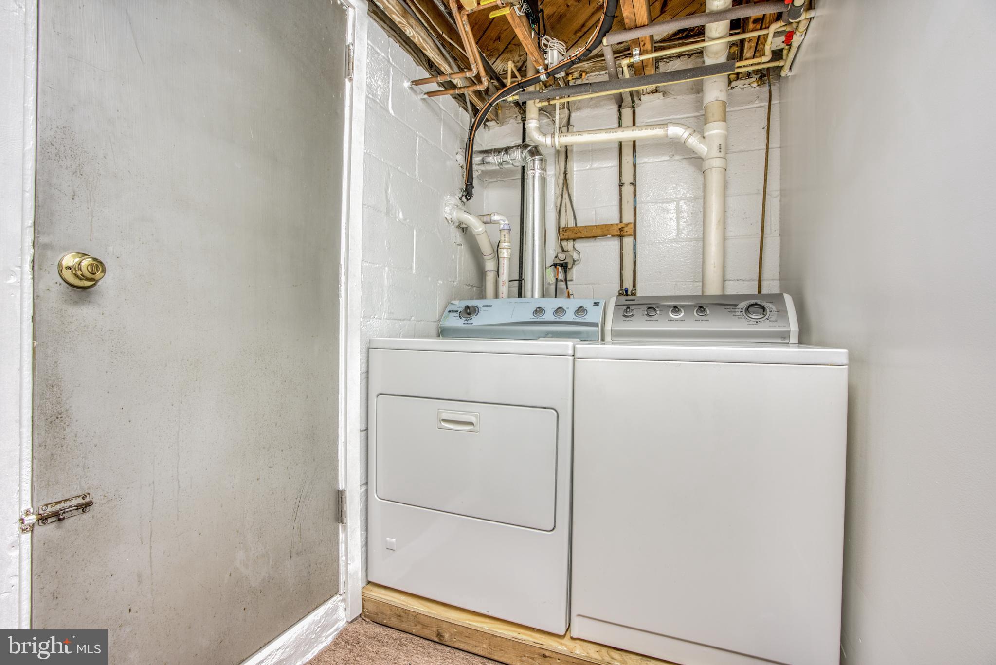 942 Middlesex Road Baltimore, MD 21221 - Photo 21 of 27 LAUNDRY ROOM (LOWER LVL)