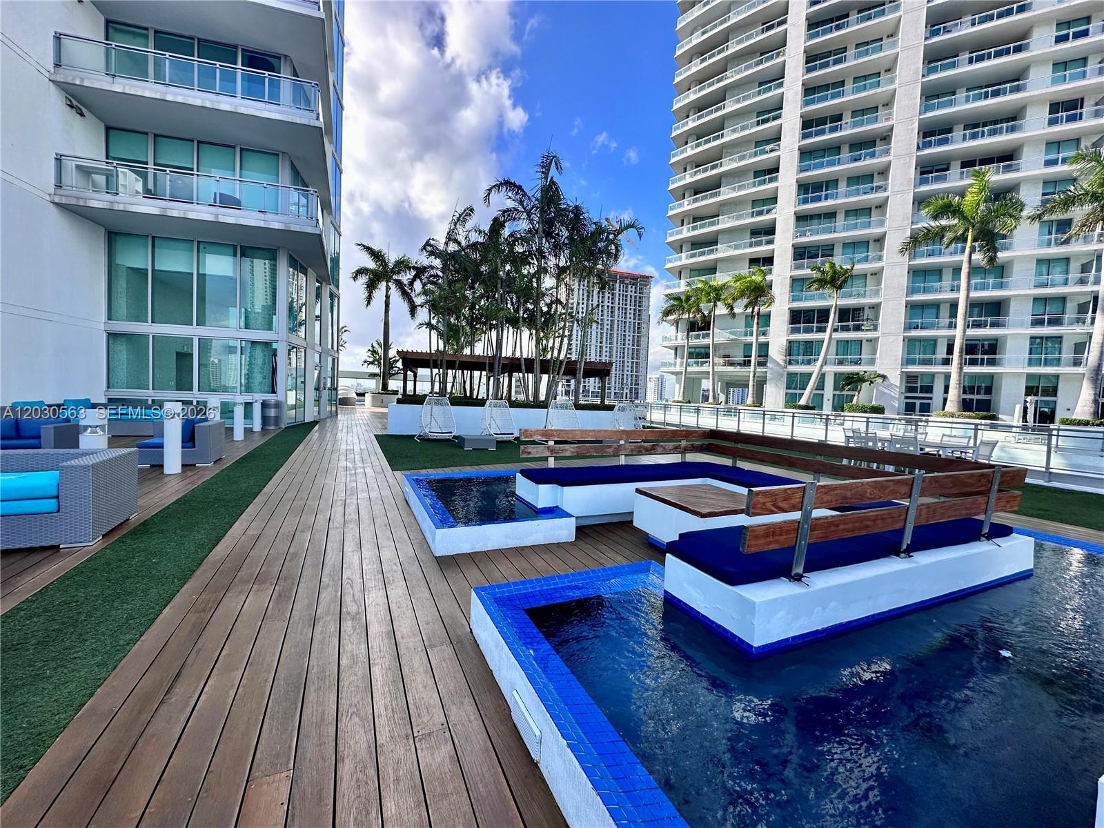 92 Southwest 3rd Street, Unit 4111 Miami, FL 33130 - Photo 45 of 50