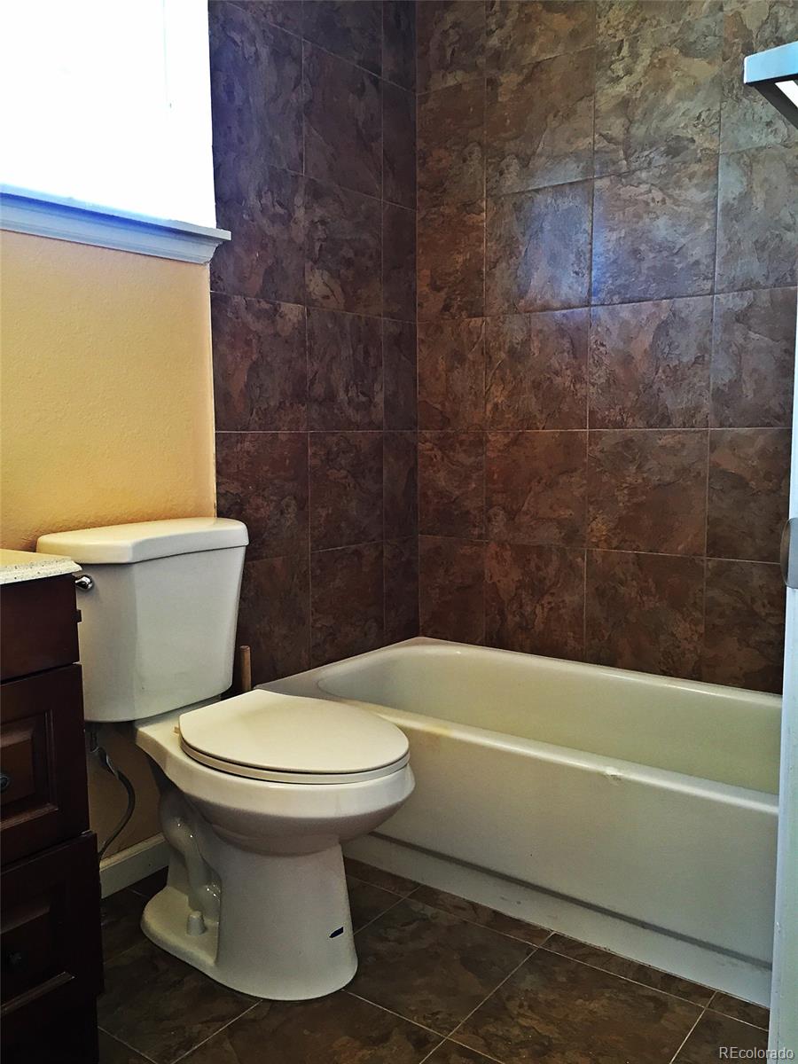 8070 Decatur Street Westminster, CO 80031 - Photo 7 of 12 Gallery Image 7