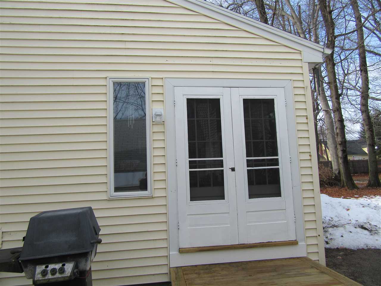 22A Woodland Road Dover, NH 03820 - Photo 3 of 31