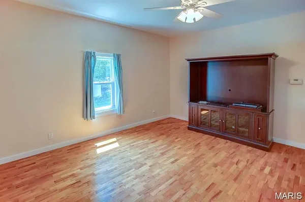 $1,465 | 126 South Meridian Road, Glen Carbon, IL 62034