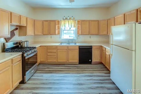 $1,465 | 126 South Meridian Road, Glen Carbon, IL 62034