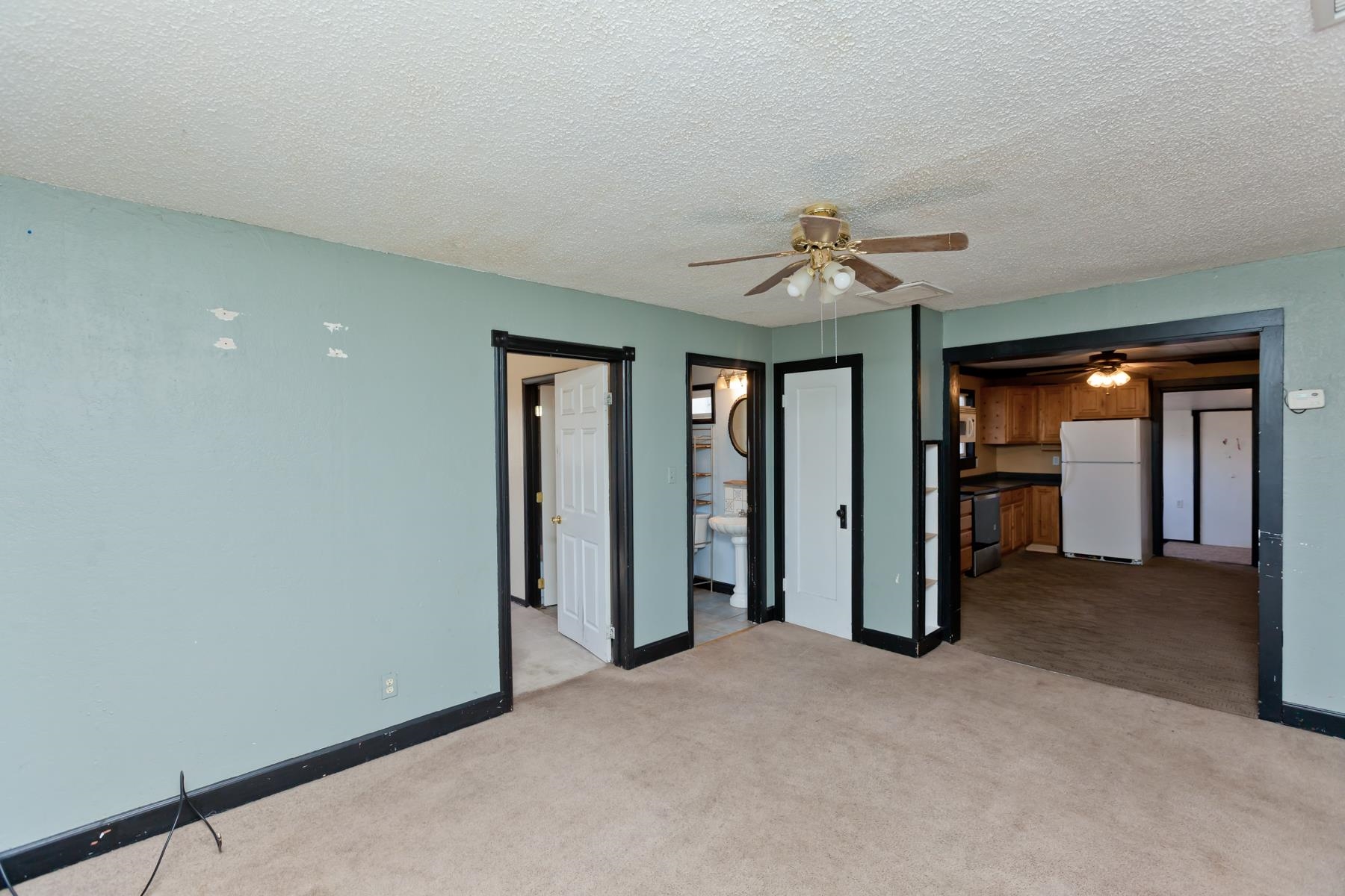 635 30 Road Grand Junction, CO 81504 - Photo 8 of 33 Gallery Image 8