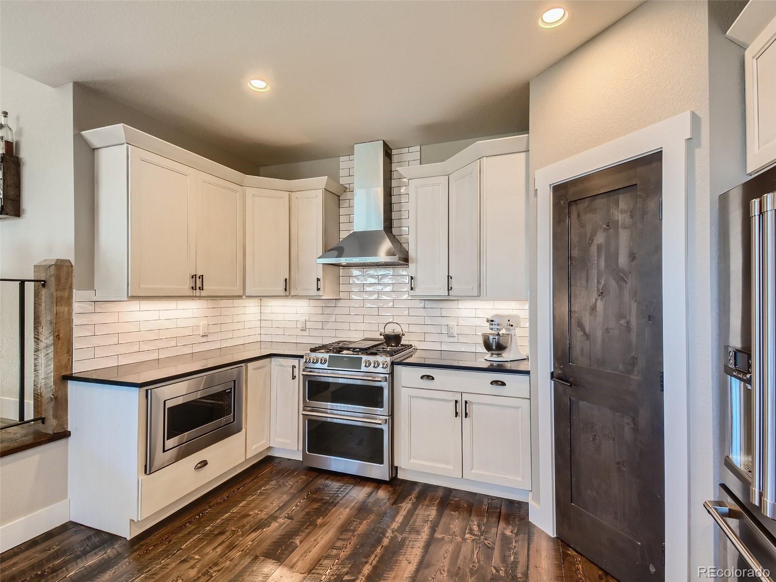 7333 Plowsher Way Morrison, CO 80465 - Photo 8 of 31