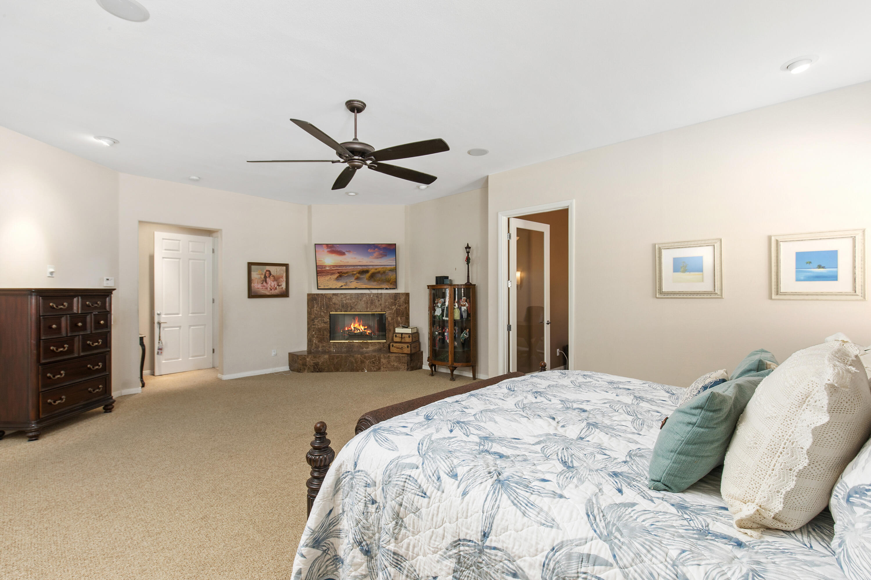 7 Channel Court Rancho Mirage, CA 92270 - Photo 25 of 44 25_11314718_166694_166694-EI-125