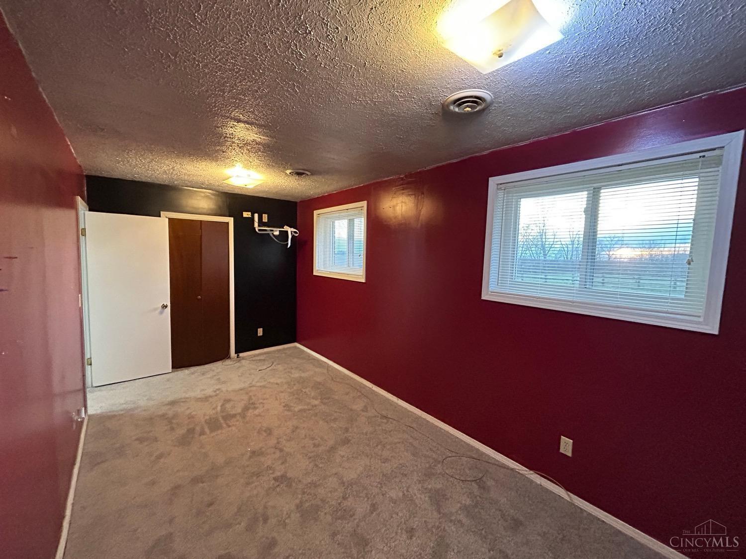 1894 Bell Road Hamilton, OH 45013 - Photo 17 of 30 Gallery Image 17