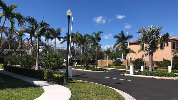 $2,900 | 144 Northeast 37th Terrace, Unit 144, Homestead, FL 33033