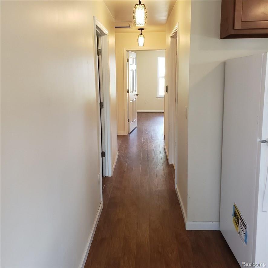 161 Dickenson Street Romeo, MI 48065 - Photo 7 of 19 hallway
