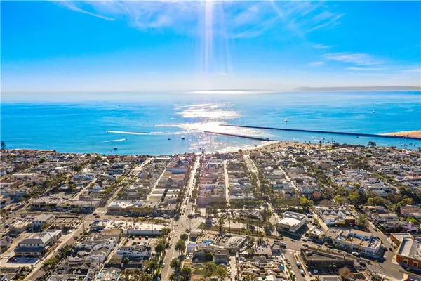 $13,000 | 415 Marguerite Avenue, Corona del Mar, CA 92625