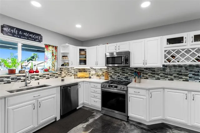 $750,000 | 4770 Southwest 57th Terrace, Davie, FL 33314