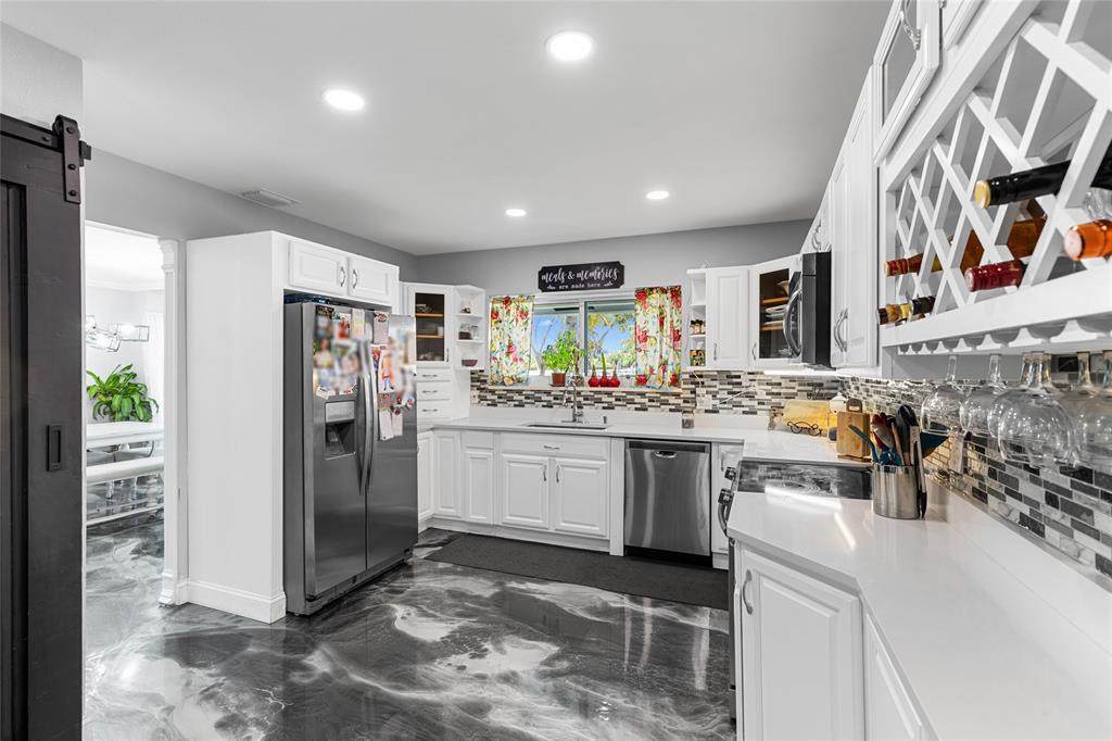 4770 Southwest 57th Terrace Davie, FL 33314 - Photo 17 of 55