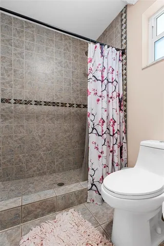 $750,000 | 4770 Southwest 57th Terrace, Davie, FL 33314