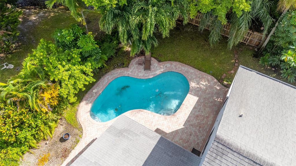4770 Southwest 57th Terrace Davie, FL 33314 - Photo 7 of 55