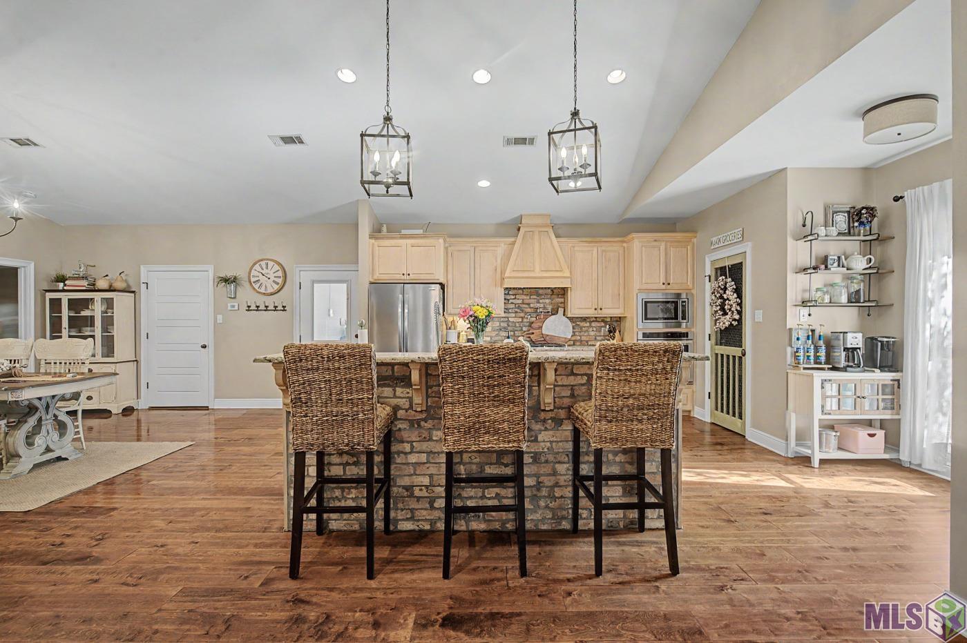 34545 Perkins Road Denham Springs, LA 70706 - Photo 7 of 44