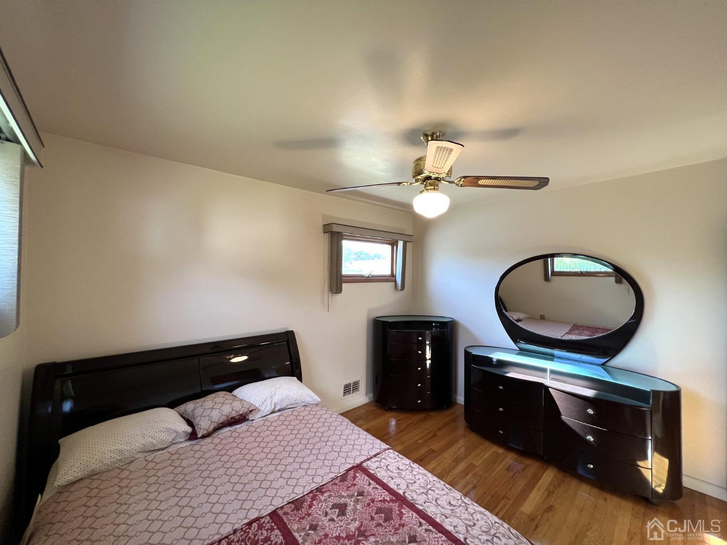 77 Preston Road Colonia, NJ 07067 - Photo 17 of 49 Gallery Image 17