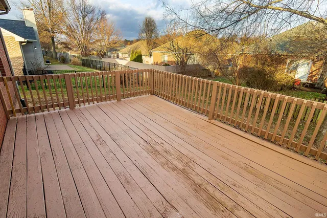 $265,000 | 3800 Canterbury Court, Newburgh, IN 47630